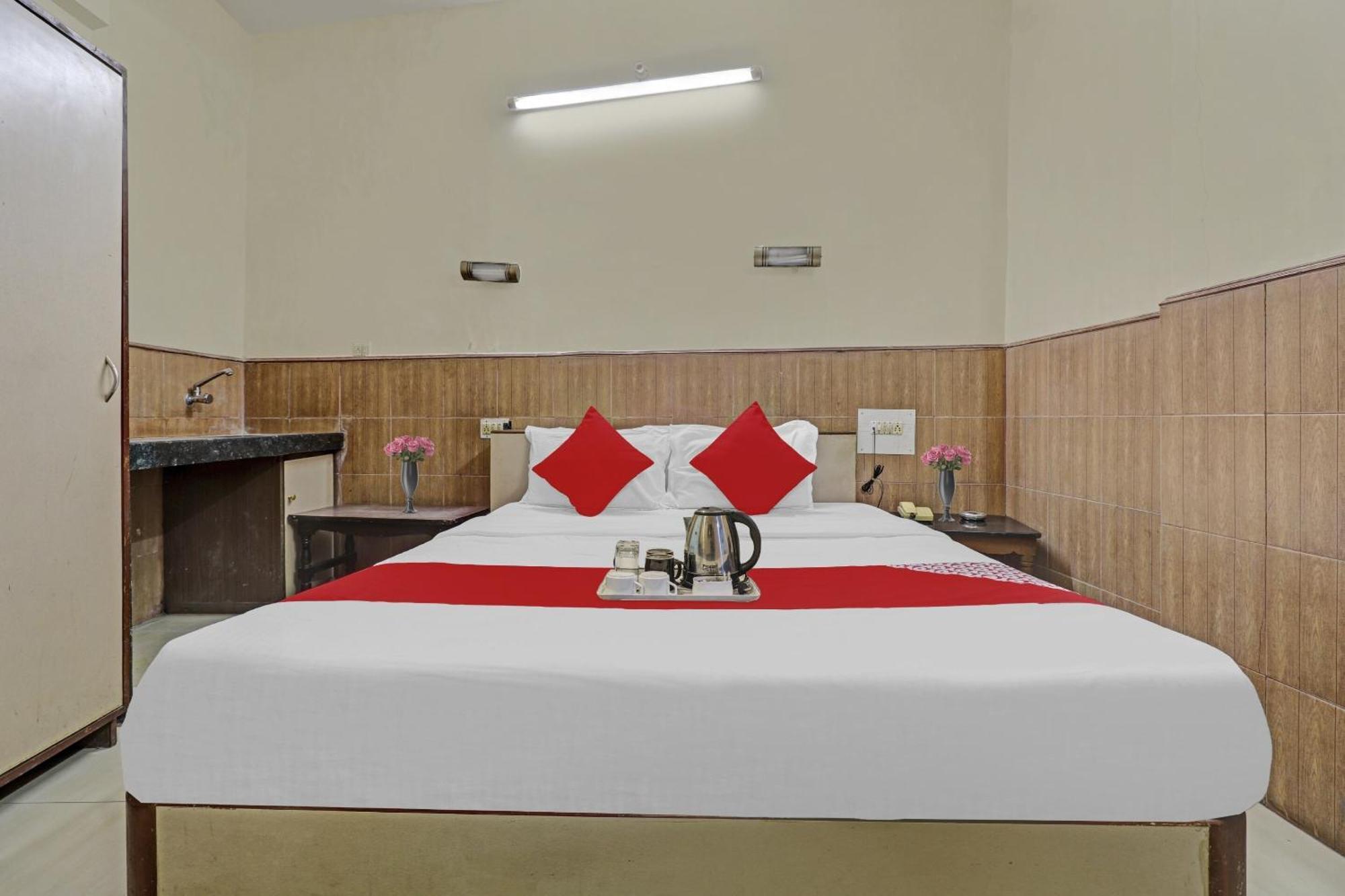 Super Hotel O Rajdoot Near Phoenix Palladium مومباي المظهر الخارجي الصورة